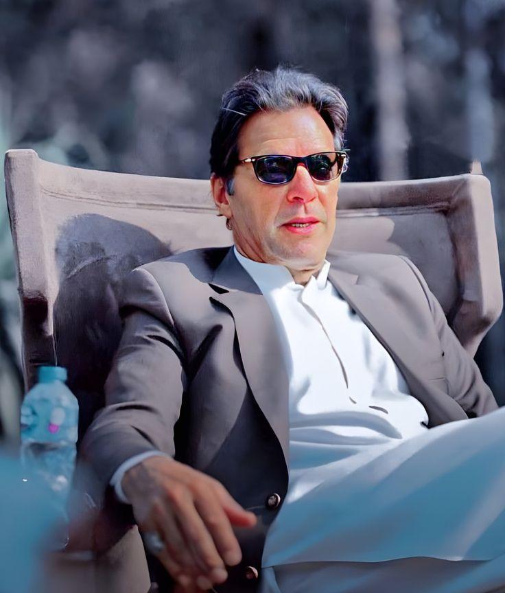 PTI Leadership Dilemma: Imran Khan's Potential Withdrawal from Intra-Party Polls Sparks Controversy